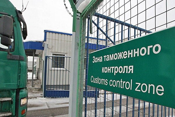 оформлять товары